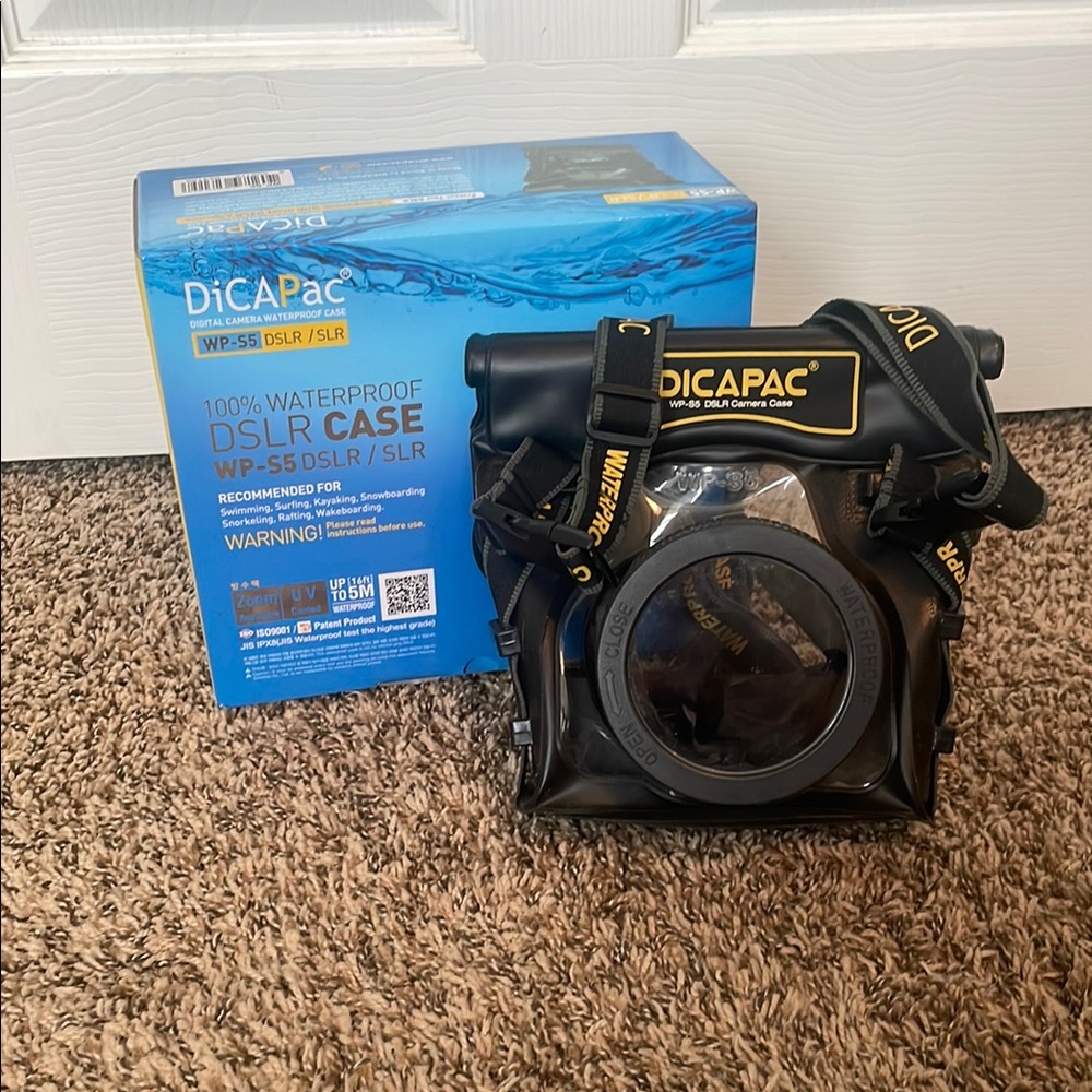 DiCAPac Under Water Camera Case WP-S5 DSLR/\